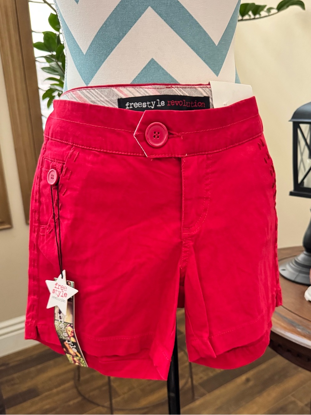 ✅NEW “Freestyle” Women’s Red Casual Shorts